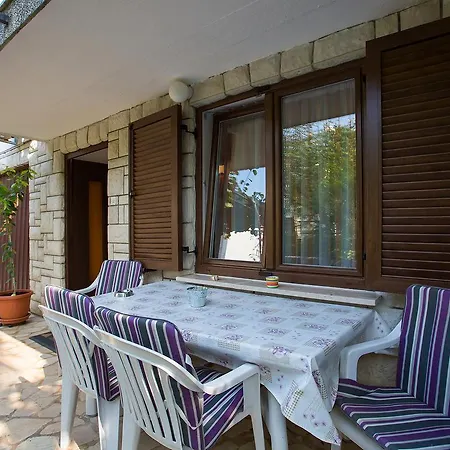 Apartment Luce Poreč Exterior foto